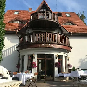 Dworek Oliwski Nocleg ze śniadaniem